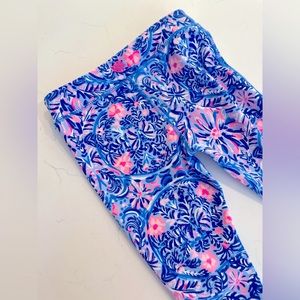 Toddler girl Lilly Pulitzer leggings. 2-3T